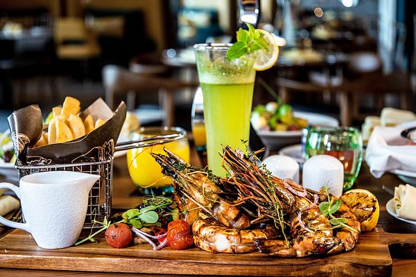 Sharjha Evening Dinner Transfer